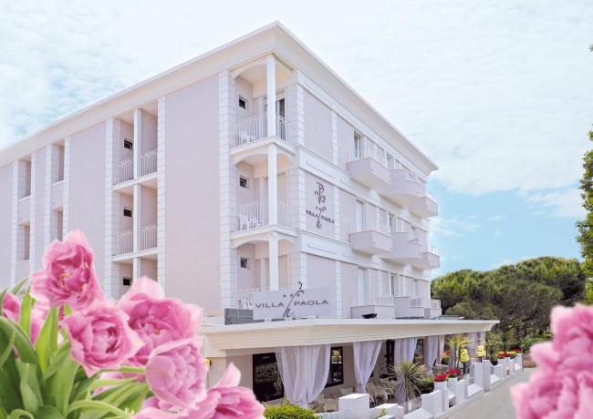 hotelvillapaola en august-offer-vacation-in-hotel-with-pool-in-torre-pedrera-near-the-sea 021